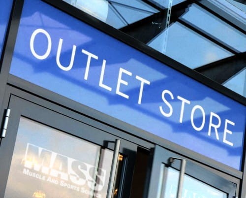 The DISCOUNT NUTRITION WAREHOUSE OUTLET